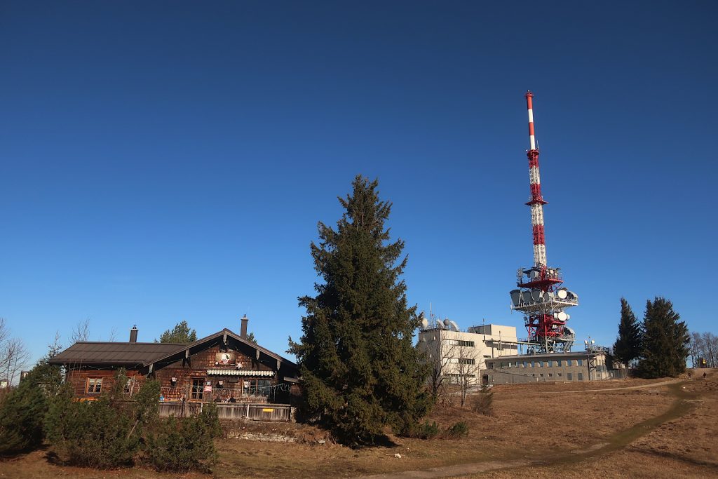 Gaisberggipfel mit Goasnalm und Gaisbergsender